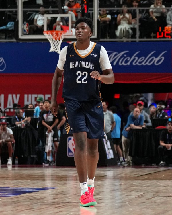 尚红网 奎因谈出战35分钟: 曾以为自己是边缘替补 因为我没时间证明自己